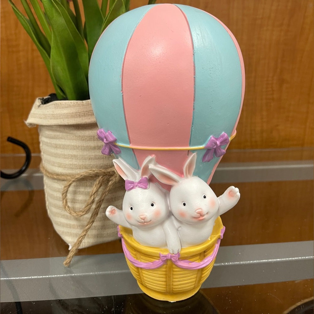 Easter Bunny Couple in Pink & Blue Hot Air Balloon Resin Tabletop Decor NWT